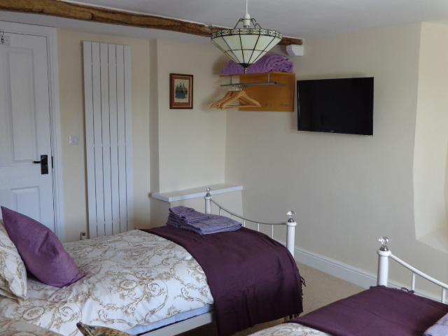Lodge House B&B Buckland St Mary 객실 사진