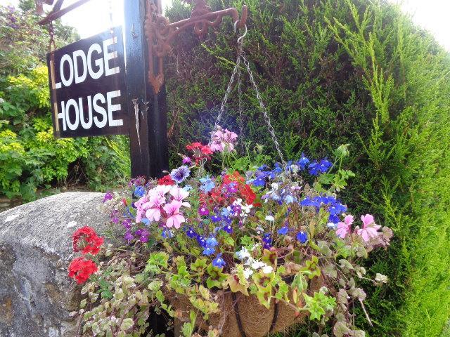Lodge House B&B Buckland St Mary 외부 사진